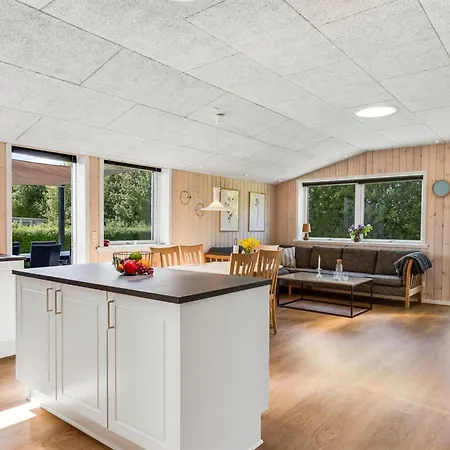 Helmtrud - 700m From The Sea By Interhome Semesterbostad